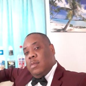 Meet your Posher, Mackendy